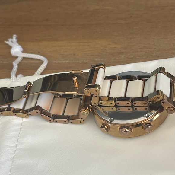 Michael Kors watch - Picture 12 of 13